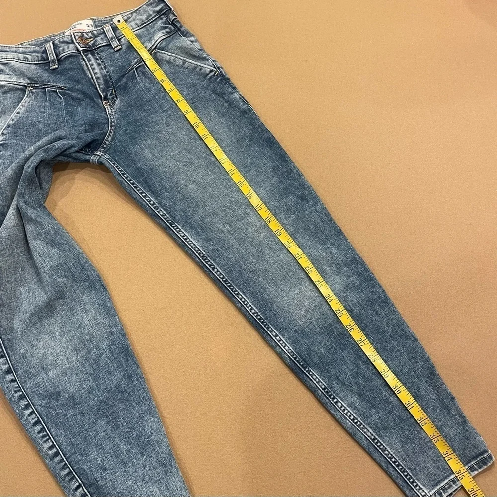Abercrombie Kids Girl’s High Rise Mini Mom Jeans Size 15/16